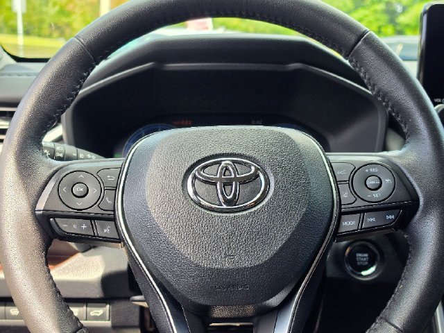 Used 2024 Toyota RAV4 Limited w/ Weather Package AWD/4WD image 28