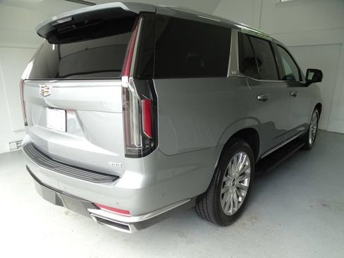 Certified 2024 Cadillac Escalade Premium Luxury w/ Performance Package AWD/4WD image 24