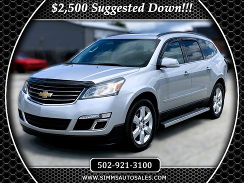 Used 2017 Chevrolet Traverse LT w/ Style and Technology Package FWD image 1