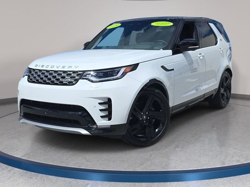 Used 2025 Land Rover Discovery Metropolitan Edition image 1
