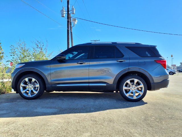 Used 2020 Ford Explorer Platinum w/ Premium Technology Package AWD/4WD image 2