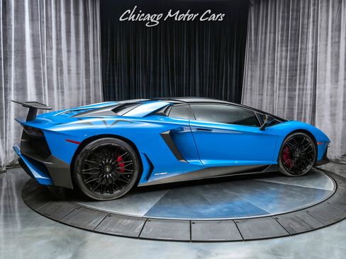 Used 2017 Lamborghini Aventador LP 750-4 Superveloce image 7