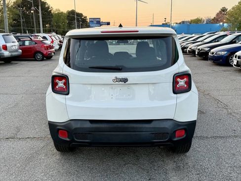 Used 2017 Jeep Renegade Sport w/ Power & Air Group image 5