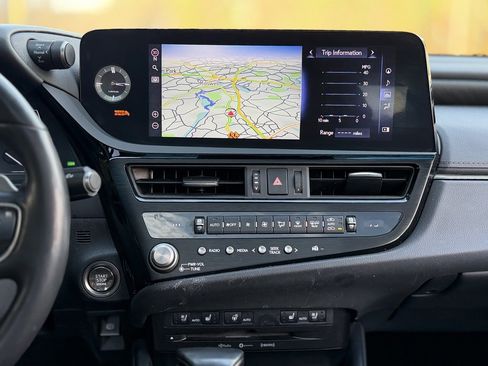 Used 2022 Lexus ES 350 w/ Premium Package image 47