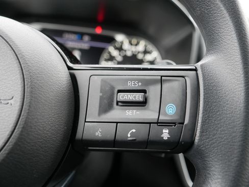 Certified 2023 Nissan Rogue SV image 29