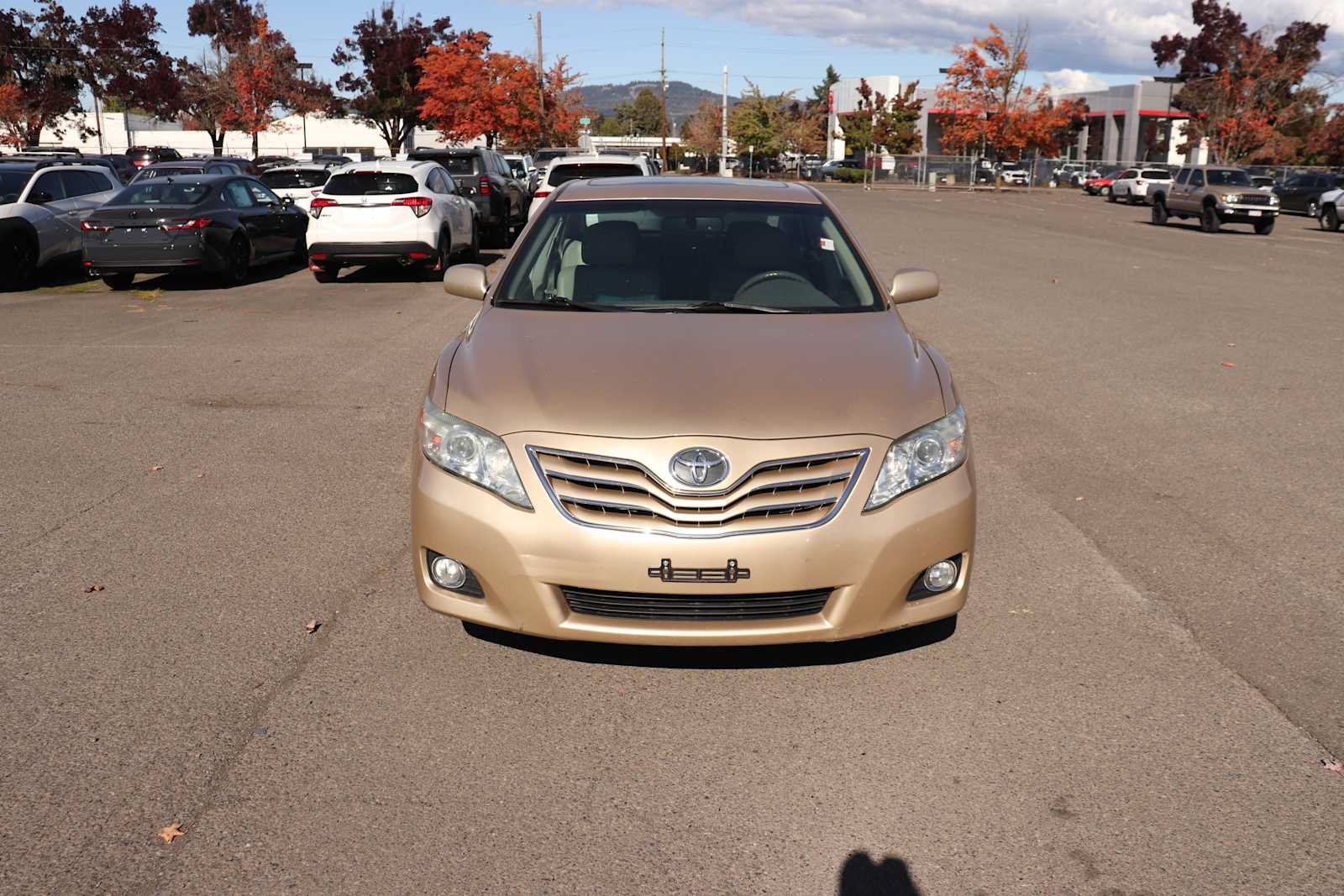 Used 2011 Toyota Camry XLE w/ XLE Extra-Value Pkg #1 FWD image 2