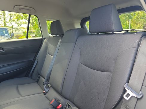 Used 2024 Toyota Corolla Cross LE image 15