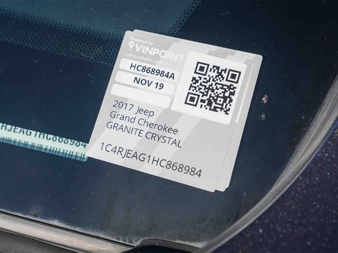 Used 2017 Jeep Grand Cherokee Altitude image 26