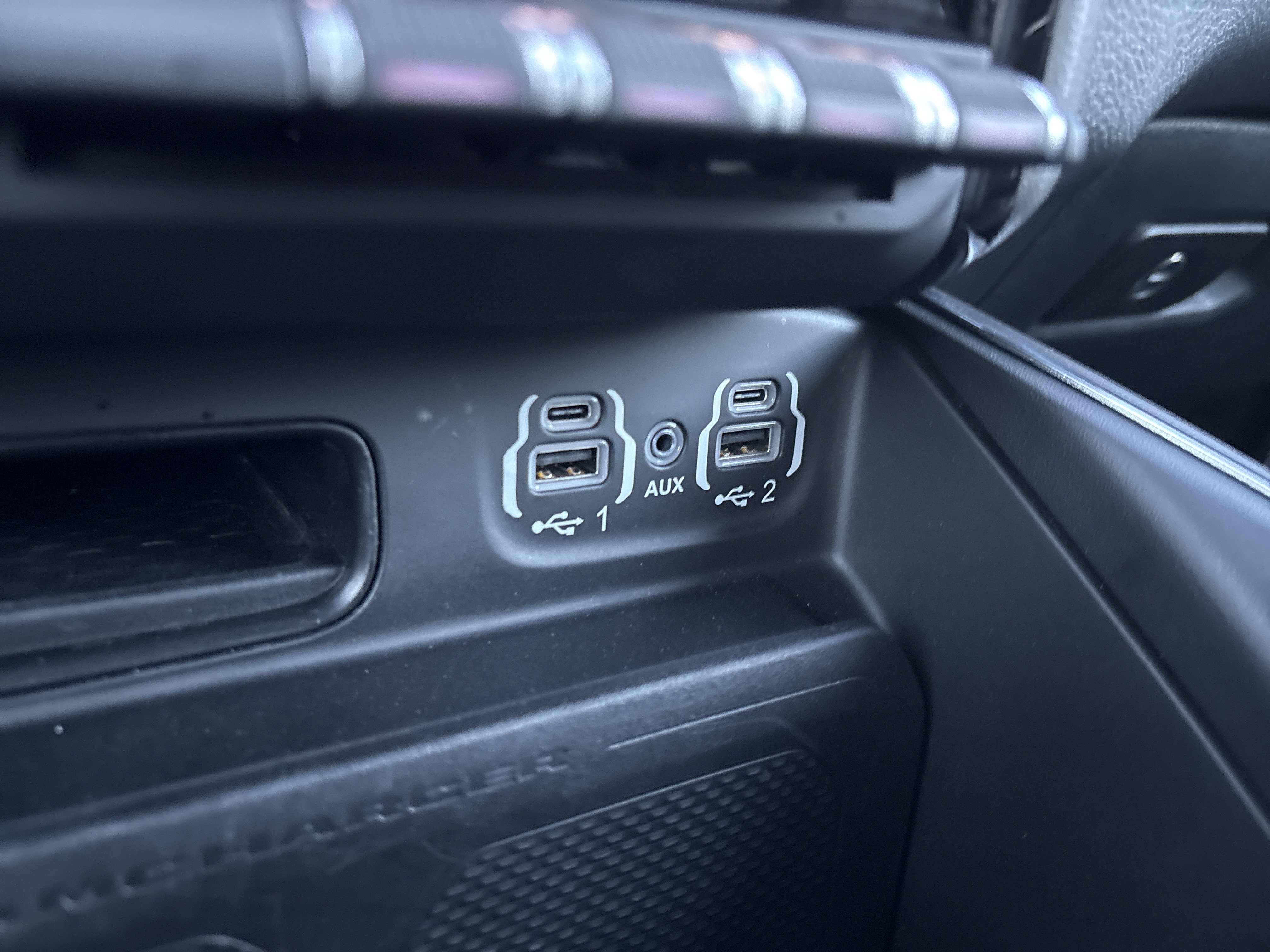 Used 2023 RAM 1500 Laramie AWD/4WD image 31