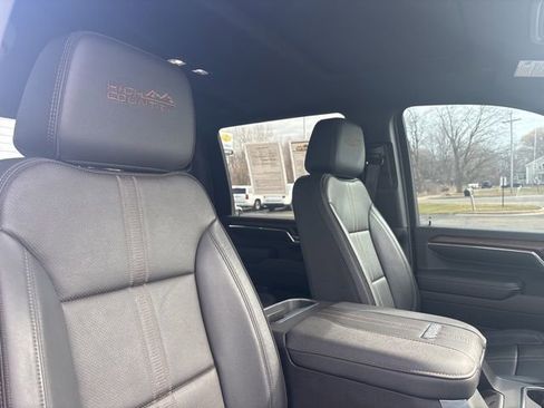 Used 2024 Chevrolet Silverado 2500 High Country image 18