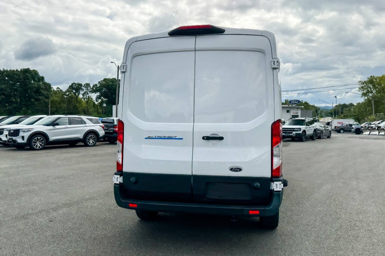Used 2022 Ford E-Transit Medium Roof w/ Parcel Delivery Package RWD image 4