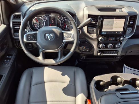 Used 2025 RAM 2500 Tradesman w/ Chrome Appearance Group image 3