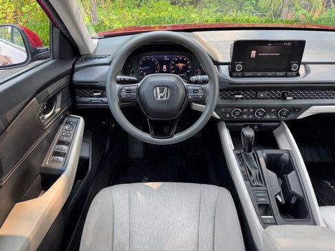 Certified 2023 Honda Accord EX image 19