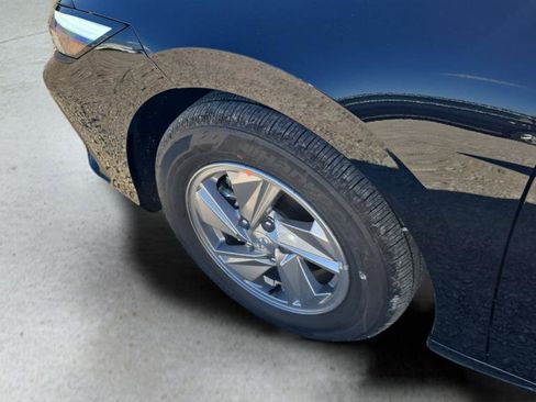 New 2026 Hyundai Elantra SE FWD image 28