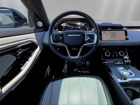 Used 2023 Land Rover Range Rover Evoque R-Dynamic SE AWD/4WD image 8