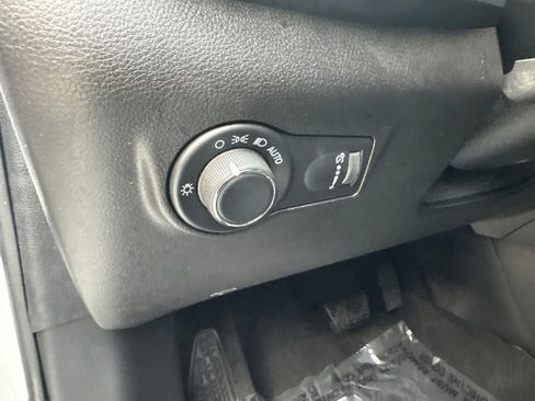 Used 2025 Jeep Compass Sport AWD/4WD image 55