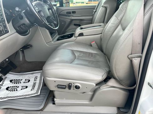 Used 2007 Chevrolet Silverado 3500 LT w/ Heavy-Duty Power Package image 8