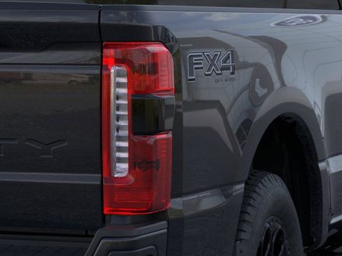 New 2025 Ford F350 Lariat w/ Lariat Ultimate Package image 21