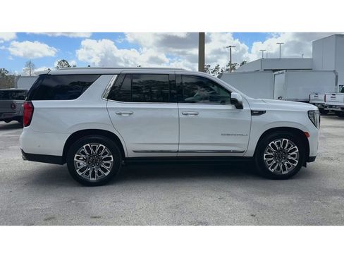 Certified 2023 GMC Yukon Denali Ultimate image 9