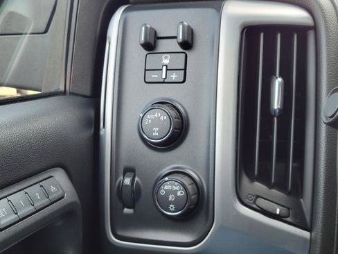Used 2017 GMC Sierra 1500 SLT AWD/4WD image 18