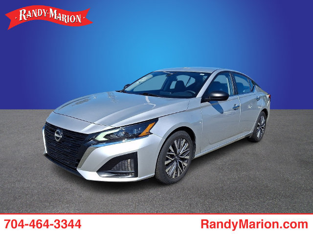Used 2025 Nissan Altima 2.5 SV FWD image 1