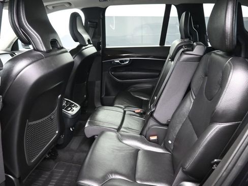 Used 2019 Volvo XC90 T6 Momentum w/ Protection Package Premier image 22