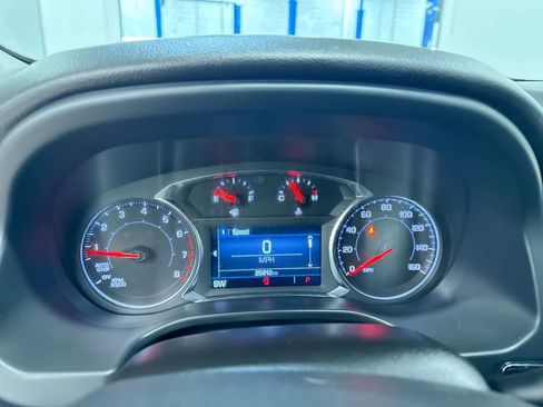 Used 2023 GMC Acadia SLE w/ Elevation Edition image 22