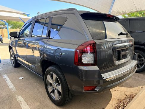 Used 2016 Jeep Compass High Altitude FWD image 8