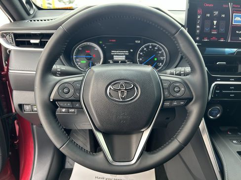 Used 2021 Toyota Venza XLE w/ Softex Package image 22