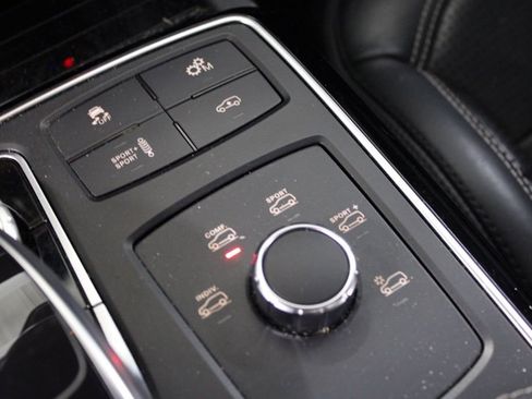 Used 2016 Mercedes-Benz GLE 63 AMG S image 34