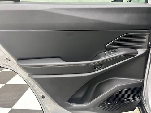 New 2026 Jeep Cherokee Limited AWD/4WD image 13