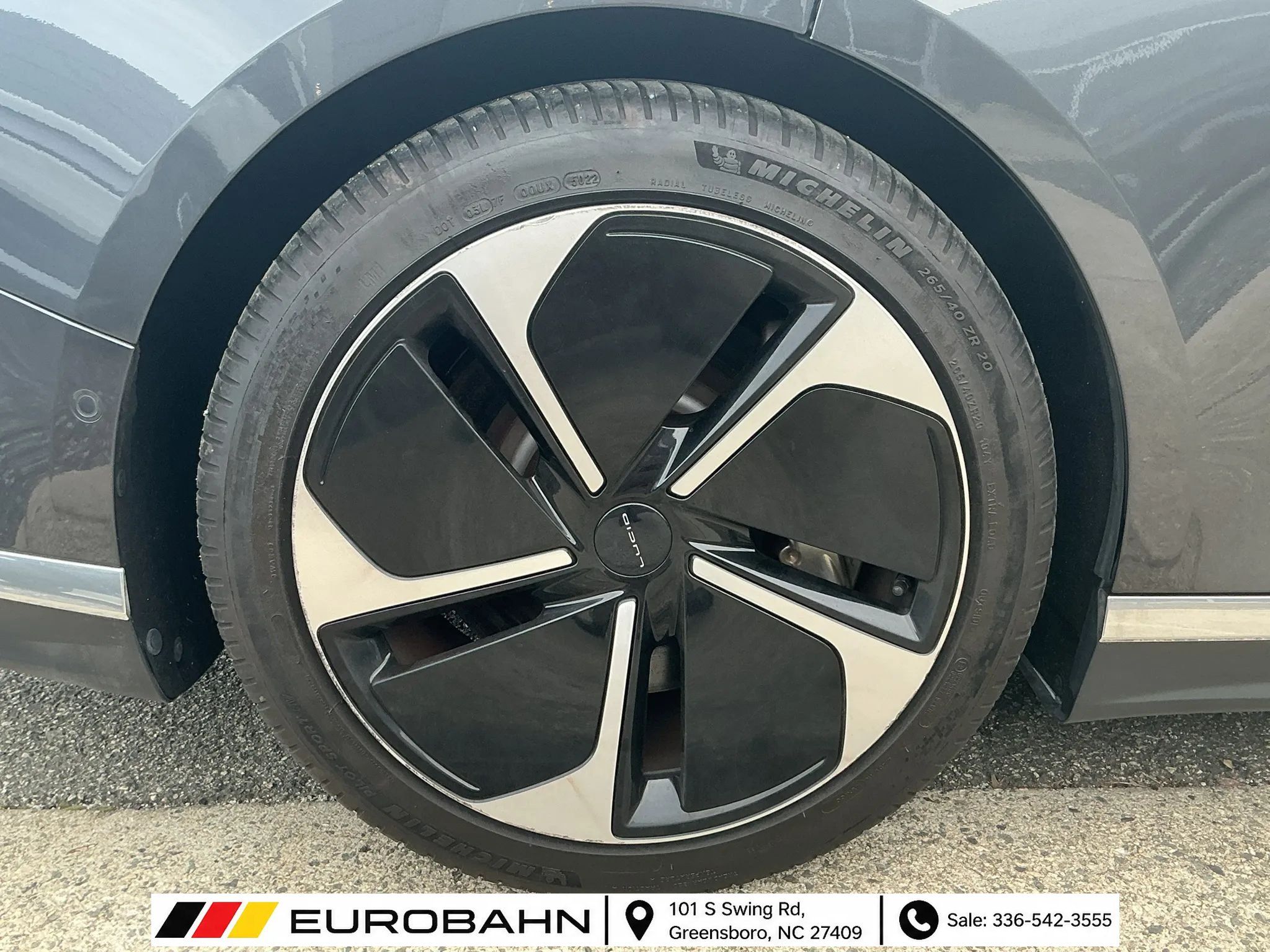 Used 2024 Lucid Air Touring AWD/4WD image 25