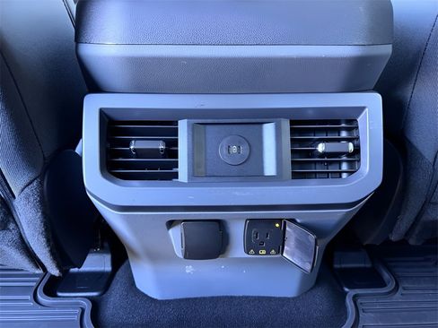 Used 2024 Ford F250 XLT w/ FX4 Off-Road Package image 21