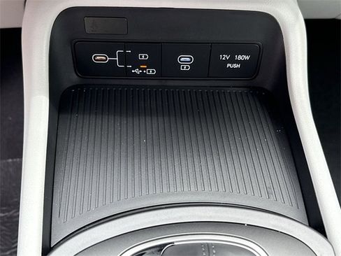 New 2026 Hyundai Kona SE image 17