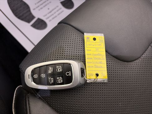 Certified 2023 Hyundai Santa Fe Limited FWD image 32