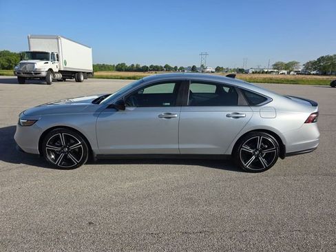 Certified 2025 Honda Accord Sport image 10