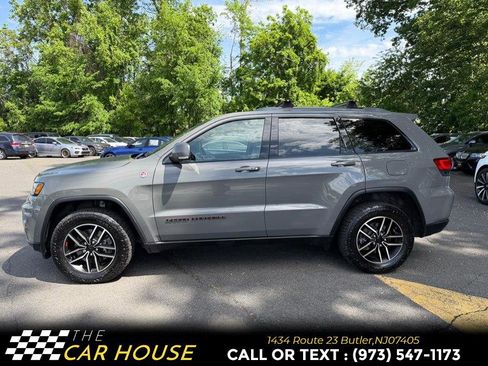 Used 2021 Jeep Grand Cherokee Trailhawk w/ Trailhawk Luxury Group AWD/4WD image 4