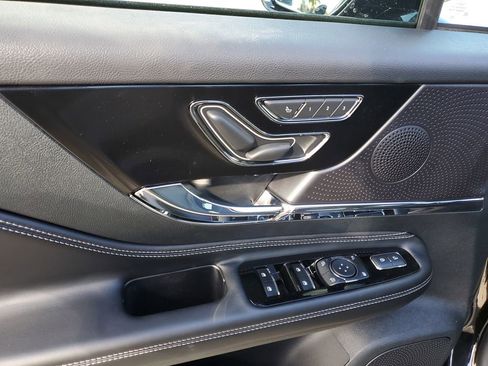 New 2026 Lincoln Corsair Reserve w/ Jet Appearance Package FWD image 19