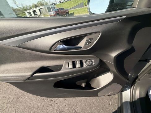 New 2026 Buick Envista Preferred FWD image 19