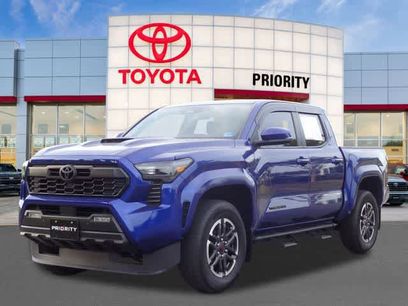 Used 2025 Toyota Tacoma TRD Sport w/ TRD Sport Upgrade Package