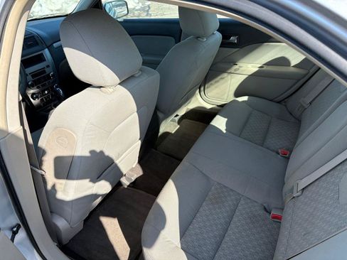 Used 2010 Ford Fusion SE FWD image 8