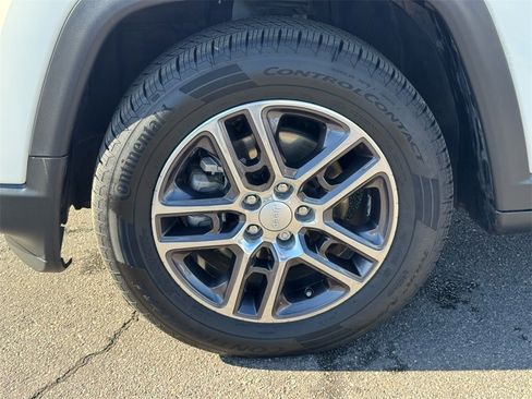 Used 2020 Jeep Compass Latitude w/ Popular Equipment Group image 10