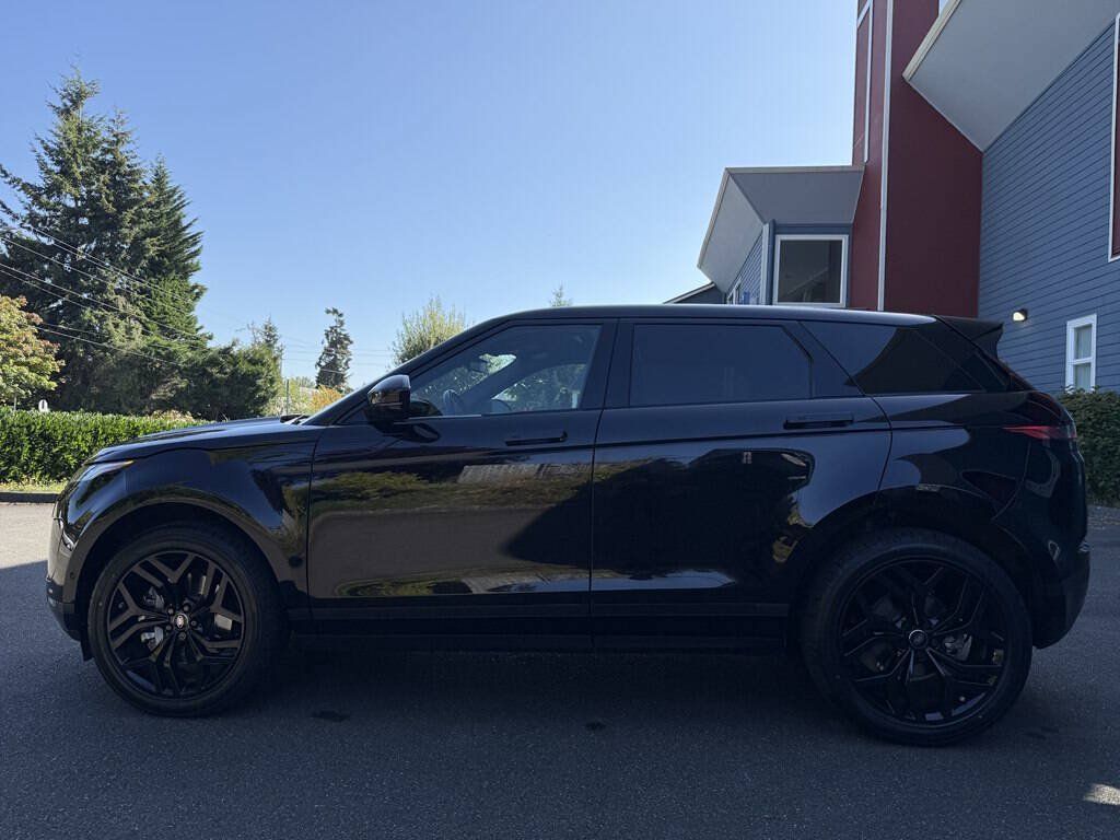 Used 2020 Land Rover Range Rover Evoque SE AWD/4WD image 9