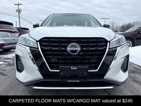 Certified 2024 Nissan Kicks SV image 3