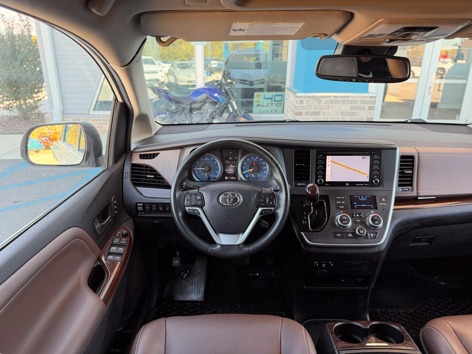 Used 2020 Toyota Sienna XLE Premium AWD/4WD image 34