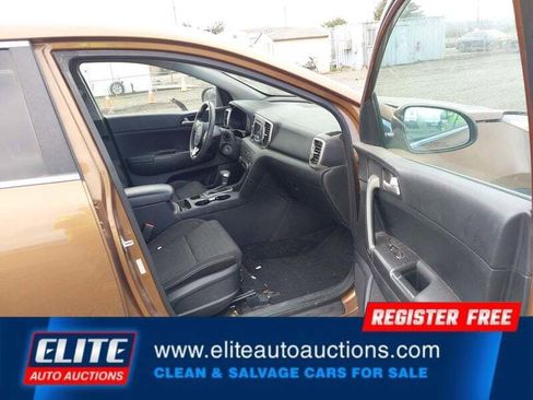 Used 2018 Kia Sportage LX image 10