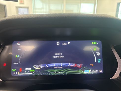 Used 2024 Jeep Grand Cherokee Trailhawk w/ Luxury Tech Group III image 18