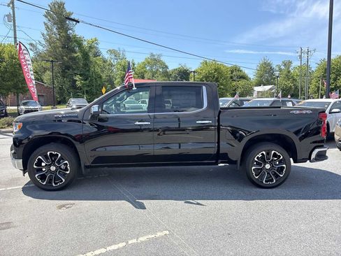 New 2026 Chevrolet Silverado 1500 LTZ w/ LTZ Premium Package AWD/4WD image 9