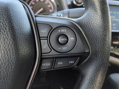 Used 2019 Toyota Camry LE FWD image 23