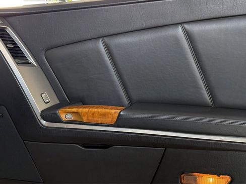 Used 2004 Cadillac XLR RWD image 37